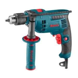 دریل چکشی 13 میلی‌متر-750 وات رونیکس مدل 2211X در حال استفاده